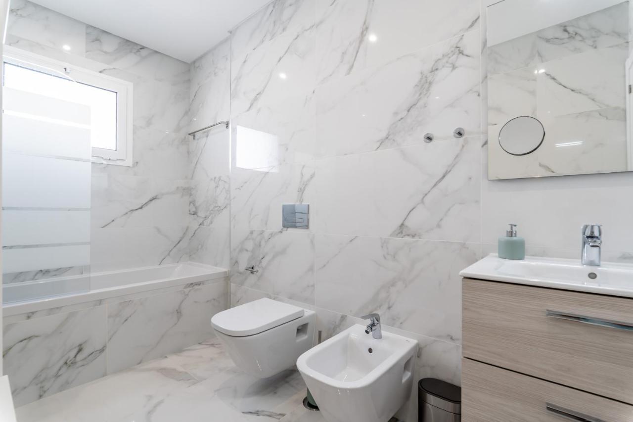 Iate Residence Портиман Екстериор снимка